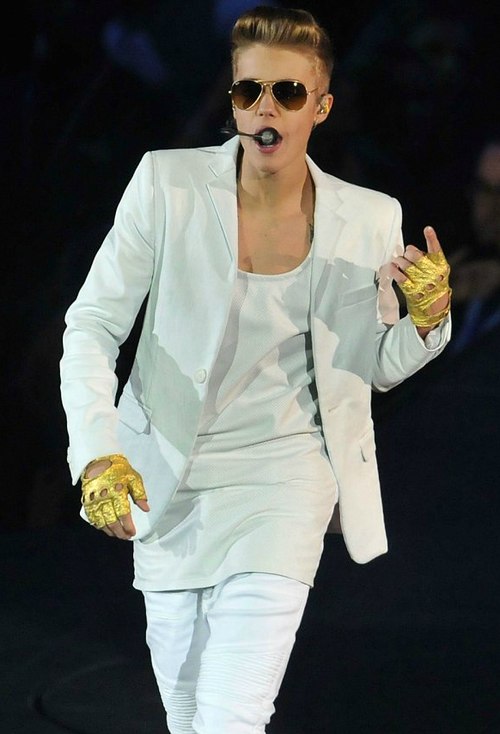 justin2-jpg-1362705992-1362706008-136270