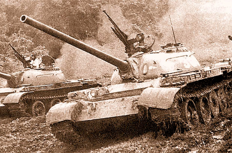 Xe tăng Việt Nam: Những chiếc xe tăng Việt Nam luôn là niềm tự hào của dân tộc! Với thiết kế vượt trội cùng khả năng tấn công bá đạo, các chiến đấu cơ này không chỉ gây ấn tượng mạnh mẽ mà còn đem lại chiến thắng cho quân đội Việt Nam. Hãy cùng chiêm ngưỡng những hình ảnh đẹp mắt của xe tăng Việt Nam để hiểu thêm về sức mạnh và uy lực của đất nước.