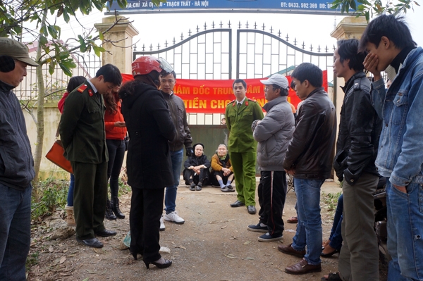 Người dân vây trụ sở Trung tâm nhân đạo Minh Tâm đòi nợ