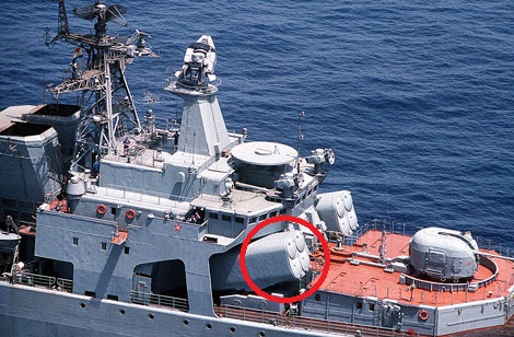 
	Bệ phóng tên lửa chống ngầm RPK-3 Metel (dấu đỏ).