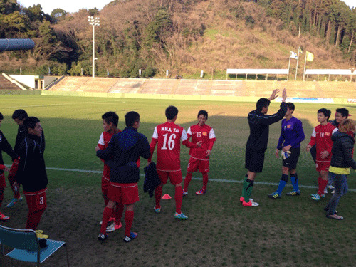 Đè bẹp Úc, Arsenal - HAGL JMG vào tứ kết Sanix Cup