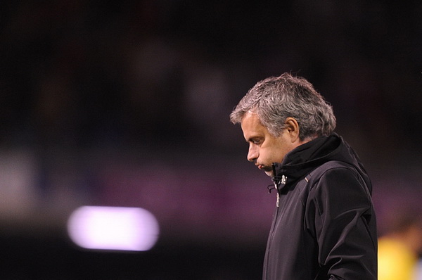 Mourinho lấp lửng về tương lai ở Madrid