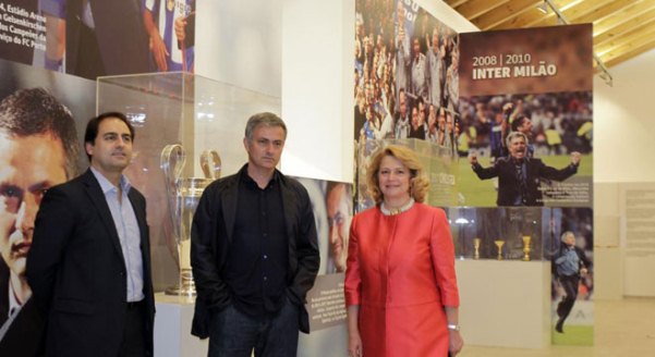 50 năm cuộc đời và sự nghiệp của Mourinho