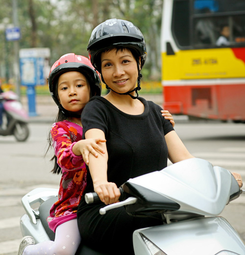 Sao Việt và những kỷ niệm cùng... xe máy 24