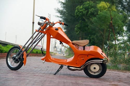  Chiếc xe là sự kết hợp của dòng chopper và Vespa cổ, hai cá tính tương phản nhau.