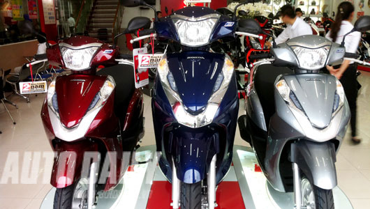 Vừa về đại lý, Honda LEAD 125 đã 'loạn' giá