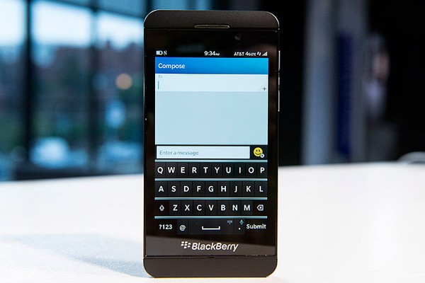 Lộ diện smartphone giá rẻ mới của BlackBerry 1