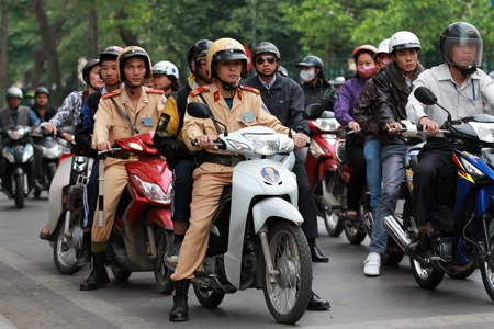 Học sinh, mũ bảo hiểm, cảnh sát giao thông