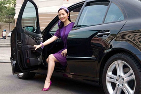 Chê showbiz, hoa hậu Việt kinh doanh kiếm đậm