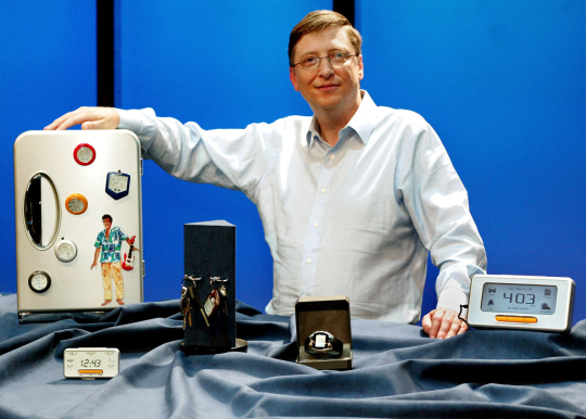 Microsoft tiến hành sản xuất đồng hồ thông minh 4