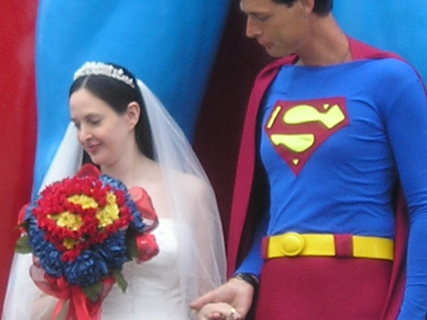 Chris and Bonnie's Superman-themed wedding