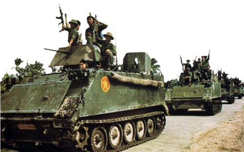 Việt Nam 'hóa phép' vũ khí chiến lợi phẩm như thế nào?