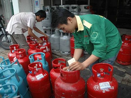 1/5 giá gas tiếp tục giảm mạnh