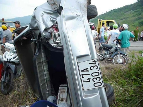 Tai nạn liên hoàn, ít nhất 14 người thương vong