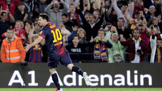 Messi lập siêu phẩm, Barca thắng "rửa mặt"