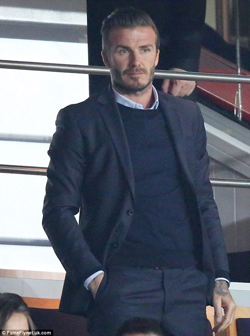 
	Beckham đã nhận được lời đề nghị gia hạn hợp đồng với PSG. Tuy nhiên, chân sút 38 tuổi vẫn chưa đưa ra quyết định cuối cùng