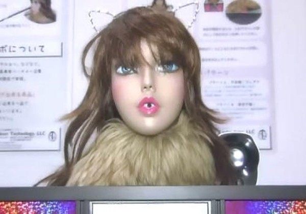 Nhật Bản: Robot "gái xinh" khử mùi hôi miệng 4