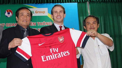 Arsenal và nỗi buồn của bóng đá Việt Nam