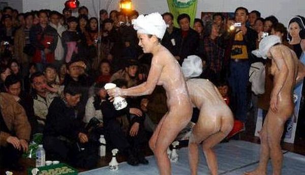 10 sự kiện nude nổi tiếng nhất showbiz Trung Quốc
