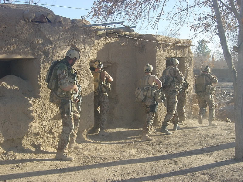 Lùng sục trong chiến trường Afganixtan