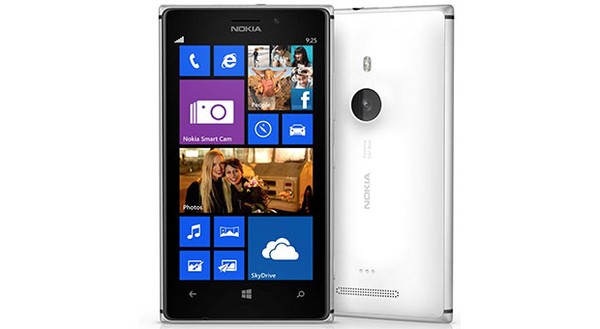 Lumia 925 chính là Catwalk viền nhôm, bán ra tháng 6 với giá 12,6 triệu đồng 1