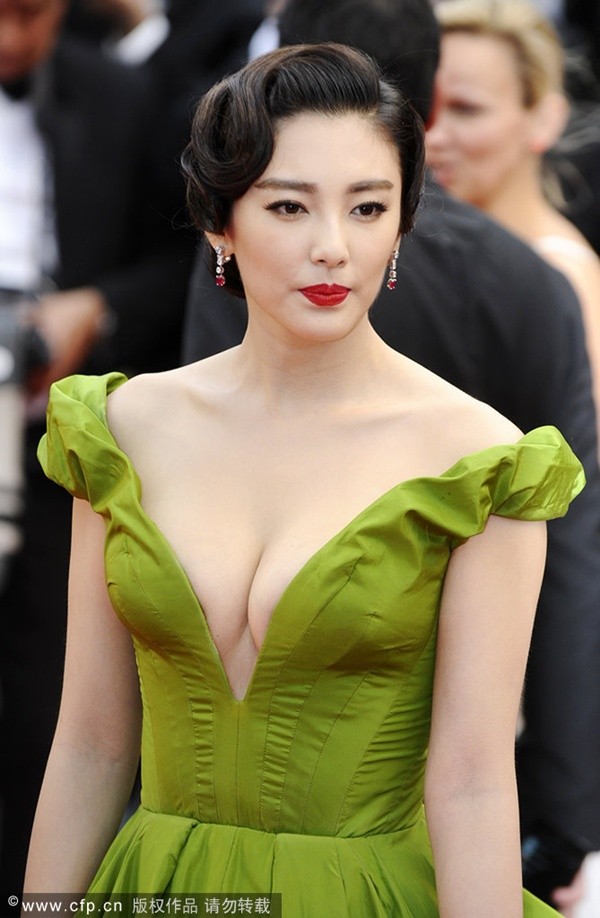 Mỹ nhân Hoa ngữ khoe ngực táo bạo trên thảm đỏ "Cannes 2013" 2