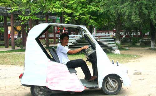 
	Mẫu xe điện tự chế của Nguyễn Thanh Việt.
