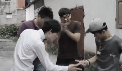 Cấm cười với clip “Haru Haru” phiên bản Việt