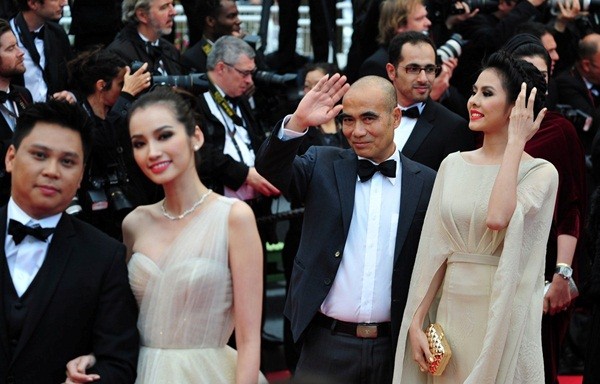 Dàn sao Việt "đổ bộ" thảm đỏ "Liên hoan phim Cannes" 14