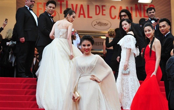 Dàn sao Việt "đổ bộ" thảm đỏ "Liên hoan phim Cannes" 18