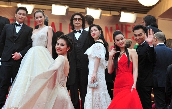 Dàn sao Việt "đổ bộ" thảm đỏ "Liên hoan phim Cannes" 20