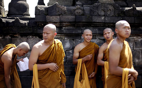 Đại lễ Phật Đản trên khắp châu Á