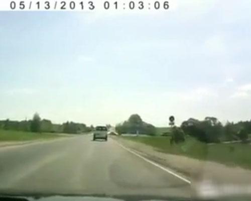 
	Vụ tai nạn xảy ra vào ngày 13/5 trên một đường cao tốc ở Nga.