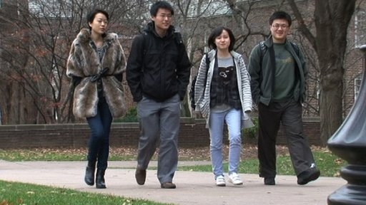 Nhiều sinh viên con quan lớn ở Trung Quốc đã có việc làm tại cơ quan nhà nước và nhận lương hàng tháng khi còn học trung học. Thực tế, đó là những nhân viên 