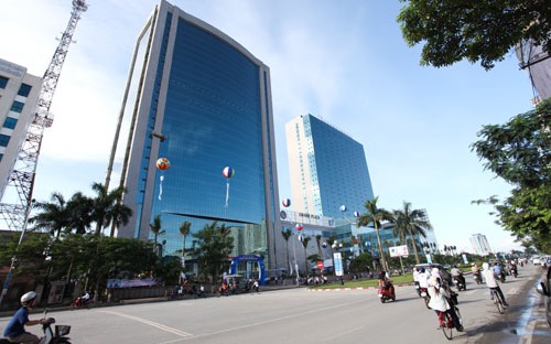 Grand Plaza và “nước cờ” sống còn