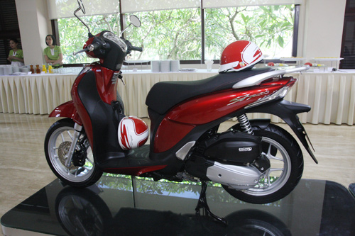 Honda SH mode vừa ra mắt ở Việt Nam