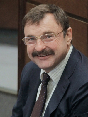Ông Andrey Gurjev, nghị sỹ mới từ nhiệm để bảo vệ tài sản cá nhân 