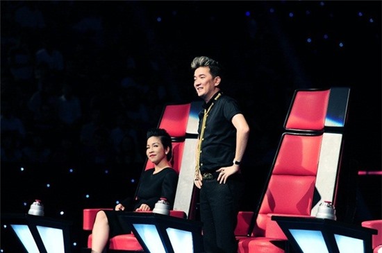 Hồng Nhung, Mỹ Linh giàn giụa nước mắt Vòng đối đầu The Voice 3