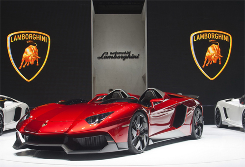 Siêu xe hàng độc Lamborghini Aventador J.