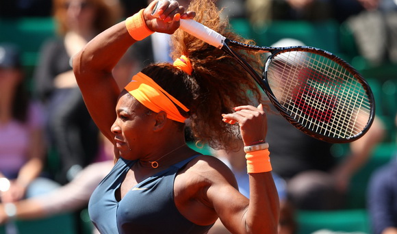 Đánh bại Masha, Serena Williams lên ngôi "Nữ Hoàng" tại Roland Garros