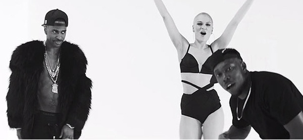 Jessie J lột áo táo bạo trong video âm nhạc mới