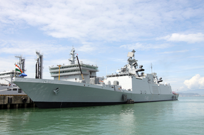 Chiến hạm Ấn Độ đến Việt Nam là ‘thông điệp ngầm’ gửi Trung Quốc