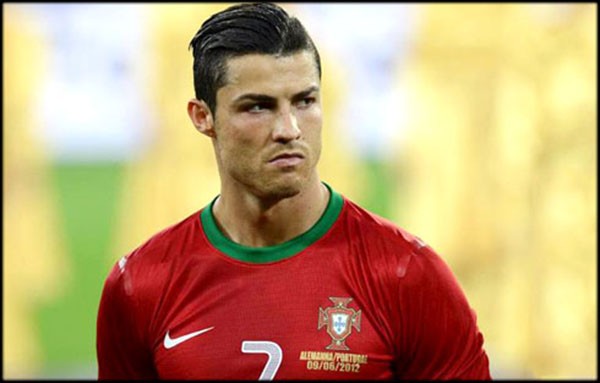 
	Kiểu đầu mới nhất trước khi Ronaldo gây ấn tượng với mái tóc vàng trong trận gặp Croatia