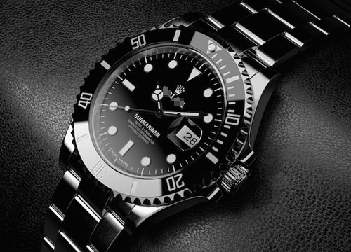 	Rolex là hãng đồng hồ nổi tiếng với nhiều mẫu đồng hồ đeo tay dây sắt đẹp, bền, lịch lãm.