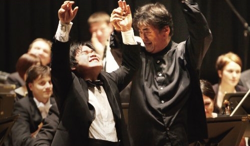 Nobuyuki Tsujii, Việt Nam, Nhật Bản, nghệ sĩ mù, Van Cliburn