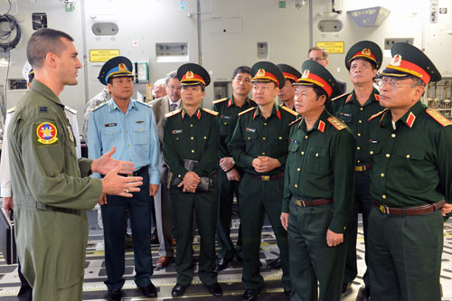 Tổng tham mưu trưởng quân đội Việt Nam lần đầu thăm Lầu Năm Góc