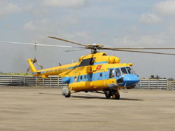 Theo dữ liệu của Viện nghiên cứu hòa bình quốc tế Stockholm, Không quân nhân dân Việt Nam đang sử dụng 67 chiếc bao gồm 2 biến thể Mi-17 và Mi-171 (Trong ảnh: Biến thể Mi-171 tìm kiếm cứu nạn của Không quân nhân dân Việt Nam)