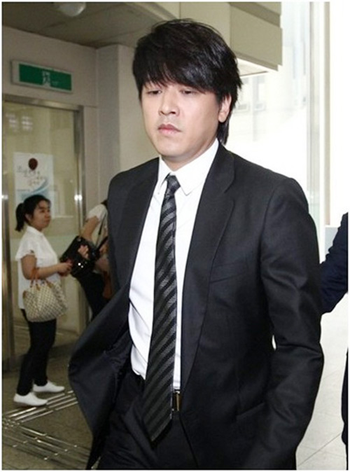 Ryu Si Won thừa nhận đặt máy theo dõi vợ - 1
