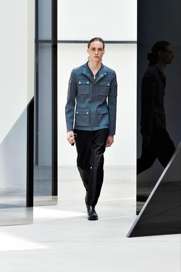 Louis Vuitton, Valentino“chào sân” tại tuần thời trang Paris 14
