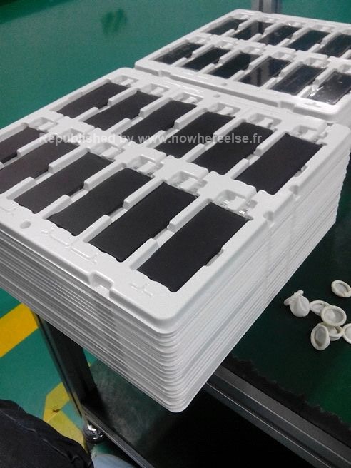 
	Dây chuyền sản xuất pin iPhone 5S.